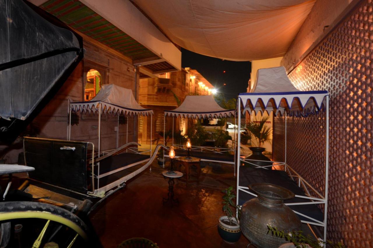 Hotel Harasar Haveli Биканер Экстерьер фото