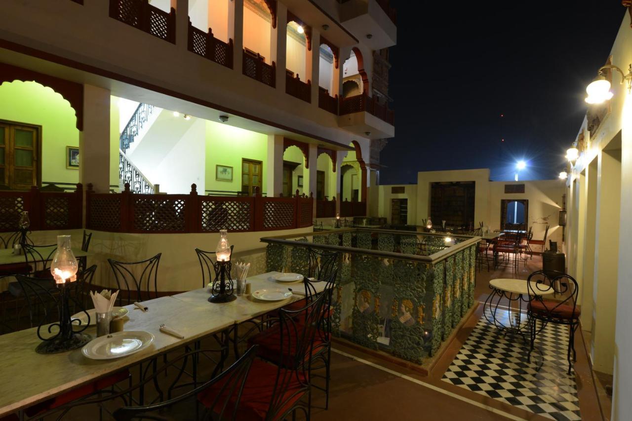 Hotel Harasar Haveli Биканер Экстерьер фото