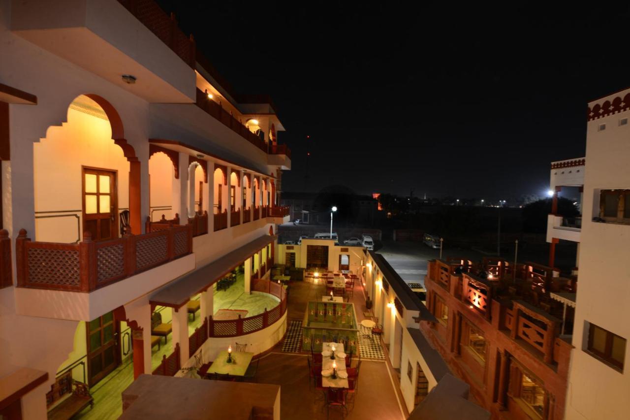 Hotel Harasar Haveli Биканер Экстерьер фото